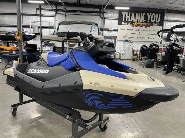Slide: The Image of Sea-Doo Spark Trixx for 1 2025 - 11