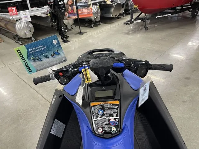 Slide: The Image of Sea-Doo Spark Trixx for 1 2025 - 13