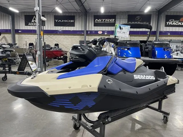 Slide: The Image of Sea-Doo Spark Trixx for 1 2025 - 3