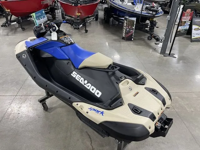 Slide: The Image of Sea-Doo Spark Trixx for 1 2025 - 5