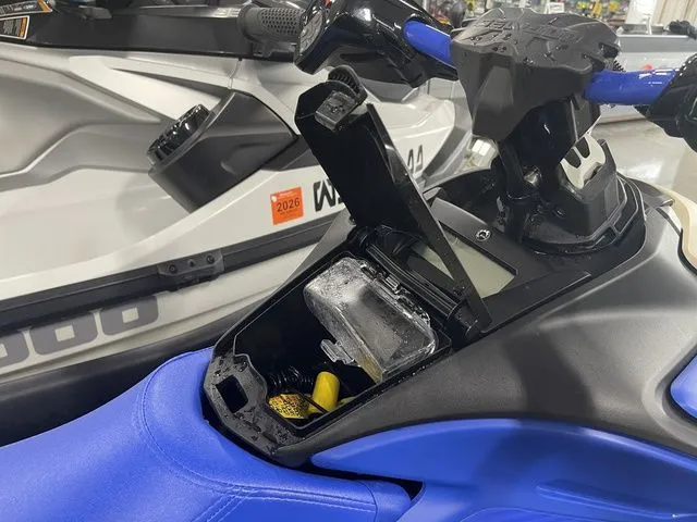 Slide: The Image of Sea-Doo Spark Trixx for 3 2025 - 10