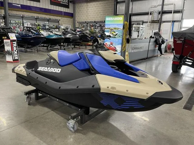 Slide: The Image of Sea-Doo Spark Trixx 2025 - 11
