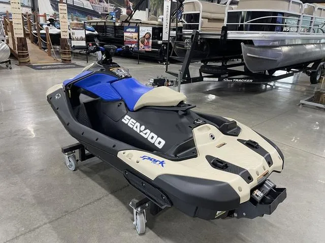 Slide: The Image of Sea-Doo Spark Trixx 2025 - 5