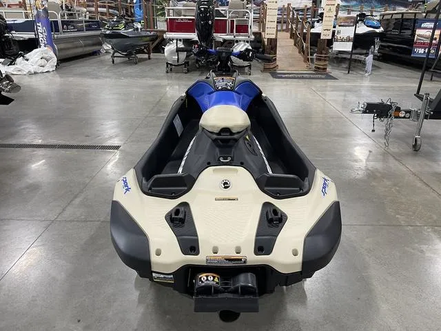 Slide: The Image of Sea-Doo Spark Trixx 2025 - 6