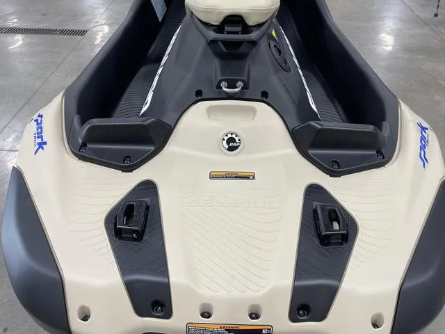 Slide: The Image of Sea-Doo Spark Trixx 2025 - 7