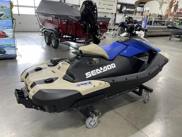 Slide: The Image of Sea-Doo Spark Trixx 2025 - 9
