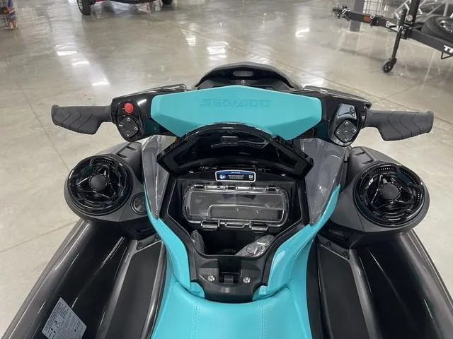 Slide: The Image of Sea-Doo GTR™ 230 BRP Premium Audio, iBR 2025 - 14