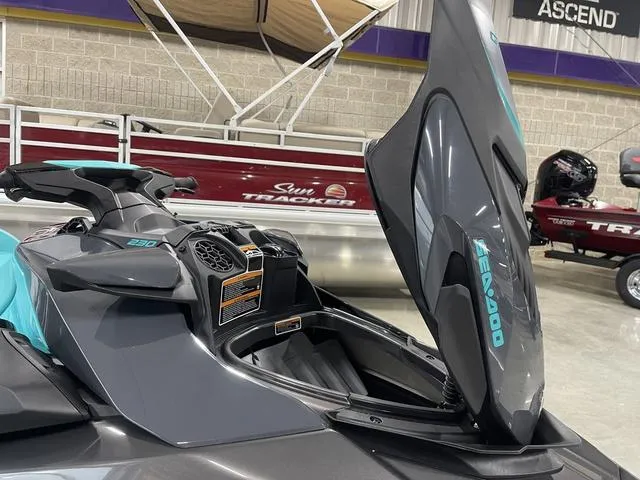 Slide: The Image of Sea-Doo GTR™ 230 BRP Premium Audio, iBR 2025 - 20