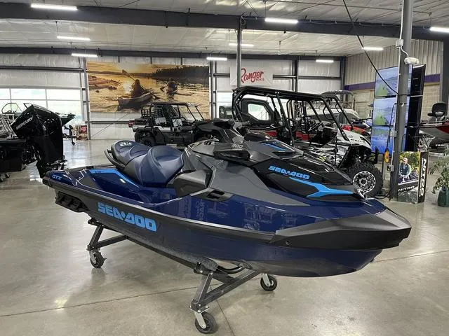 Slide: The Image of Sea-Doo GTX 300 2025 - 10