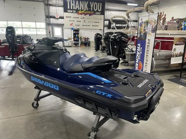 Slide: The Image of Sea-Doo GTX 300 2025 - 5