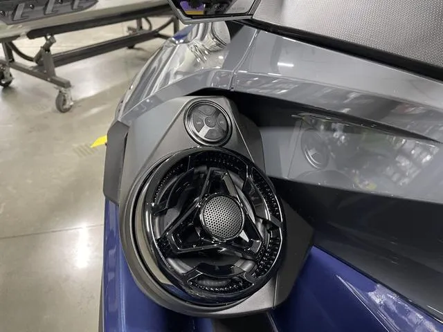 Slide: The Image of Sea-Doo GTX™ 230 Tech, Audio, iDF, iBR 2025 - 7