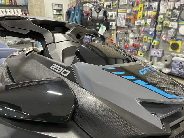 Slide: The Image of Sea-Doo GTX™ 230 Tech, Audio, iDF, iBR 2025 - 9