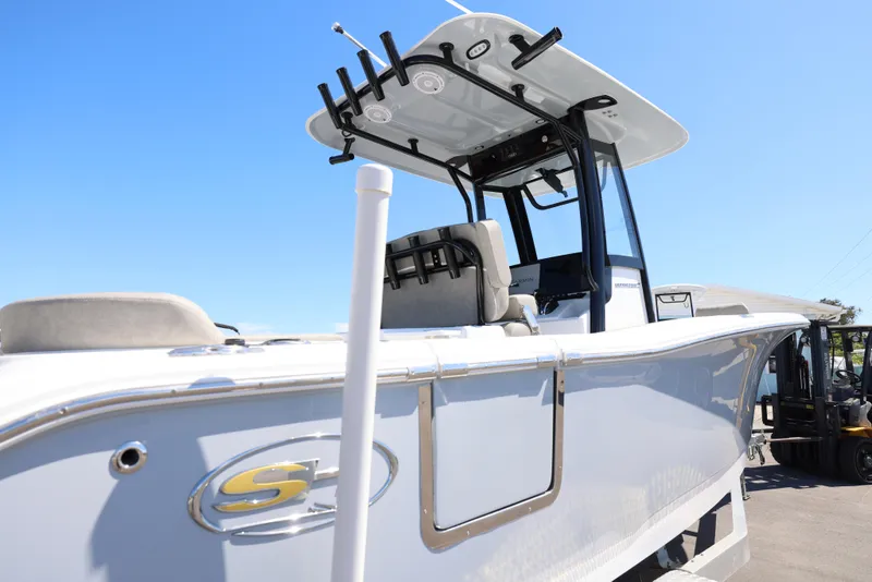Slide: The Image of 2025 Sea Hunt Ultra 239 SE boat with sleek design and modern features. - 22