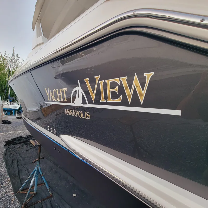 Slide: The Image of 2021 Tiara Yachts 38 LS with "Yacht View" branding, Annapolis location. - 31