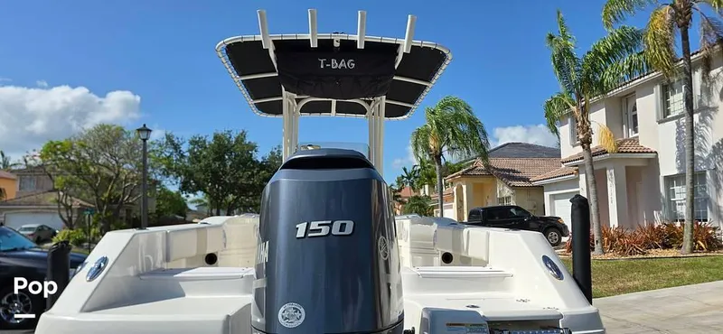 Slide: The Image of 2015 Robalo R200 for sale in Cutler Bay, FL - 44