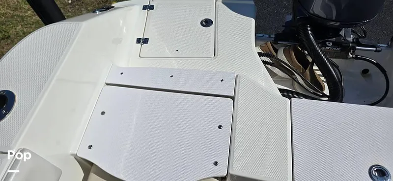 Slide: The Image of 2015 Robalo R200 for sale in Cutler Bay, FL - 50