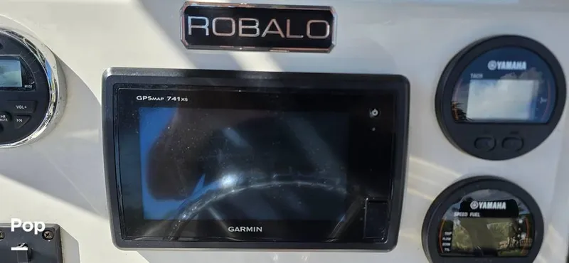 Slide: The Image of 2015 Robalo R200 for sale in Cutler Bay, FL - 58