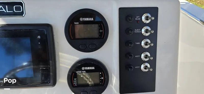 Slide: The Image of 2015 Robalo R200 for sale in Cutler Bay, FL - 59