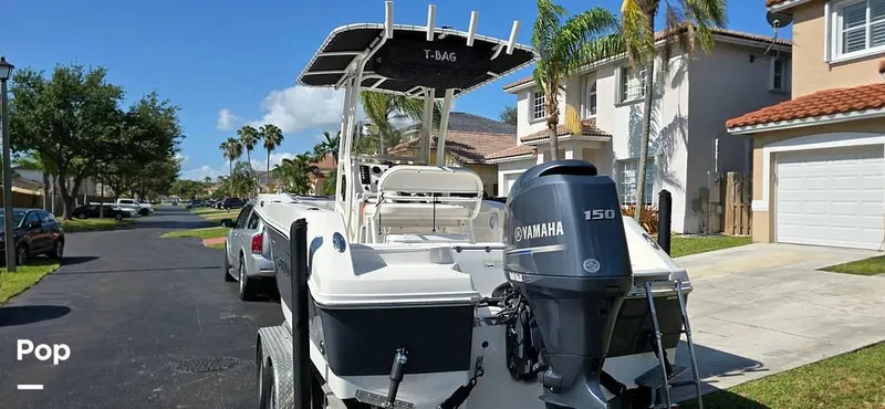 Slide: The Image of 2015 Robalo R200 for sale in Cutler Bay, FL - 6