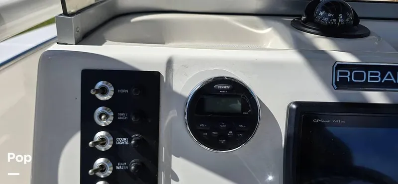 Slide: The Image of 2015 Robalo R200 for sale in Cutler Bay, FL - 61