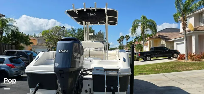 Slide: The Image of 2015 Robalo R200 for sale in Cutler Bay, FL - 7
