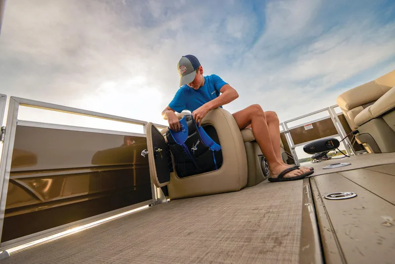 Slide: The Image of Sun Tracker SportFish 22 XP3 2024 - 72