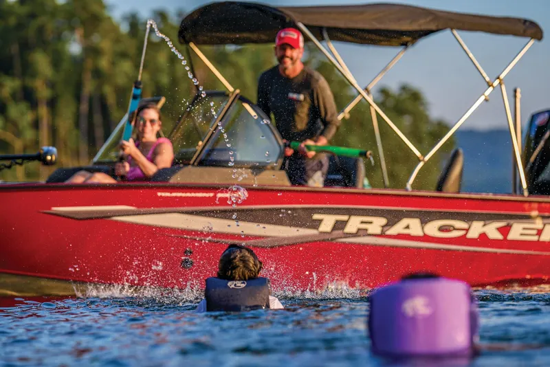 Slide: The Image of Tracker Targa V-19 Combo 2025 - 108