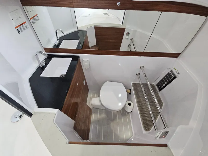 Slide: The Image of Axopar 28 CABIN 2023 - 15