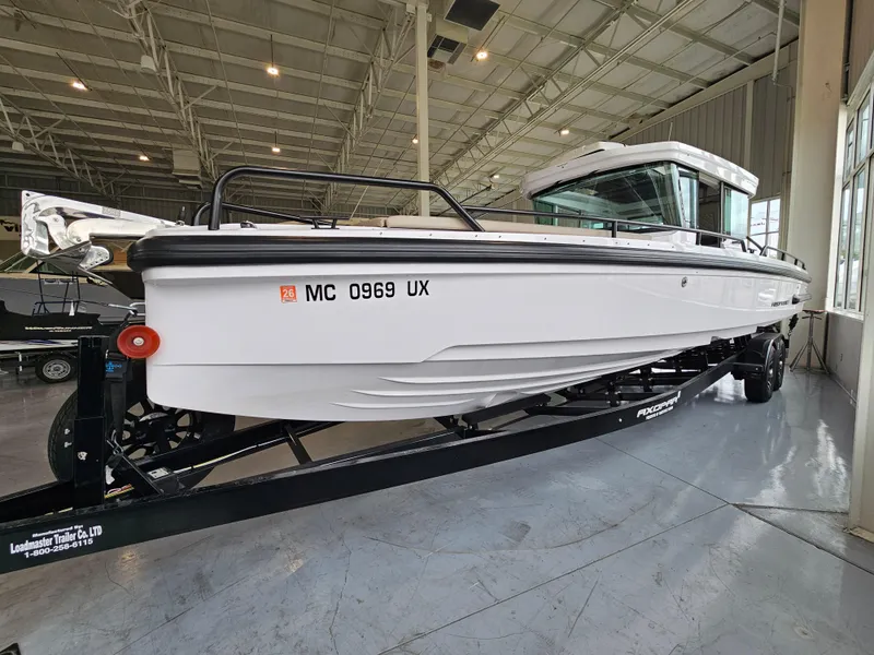 Slide: The Image of Axopar 28 CABIN 2023 - 6