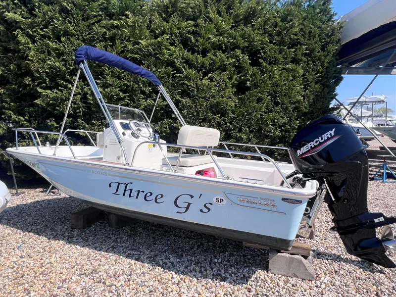 Slide: The Image of Boston Whaler 150 Montauk 2021 - 0