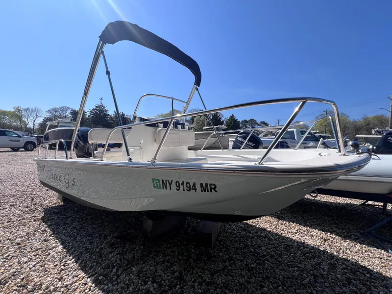 Slide: The Image of Boston Whaler 150 Montauk 2021 - 18