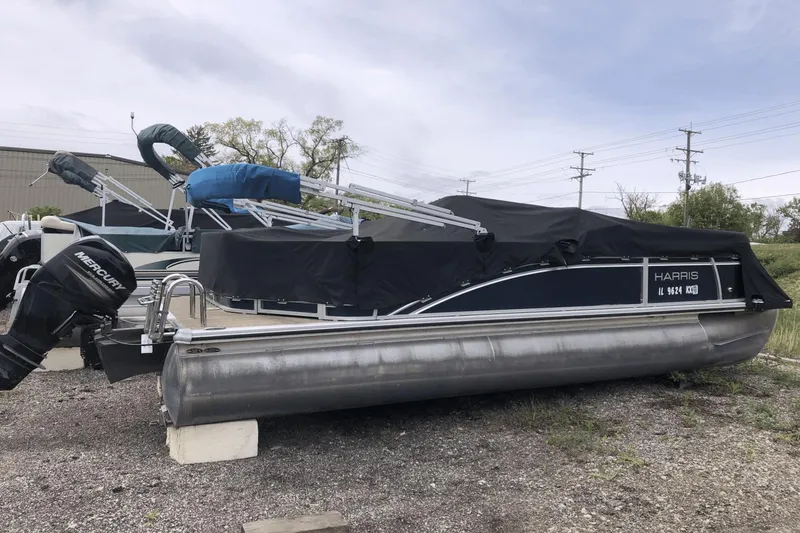 Slide: The Image of Harris 210CX CS 2019 - 0