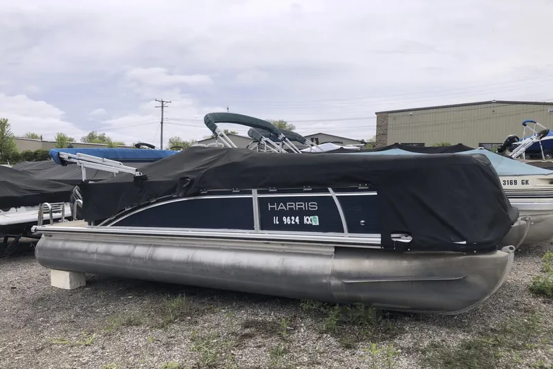 Slide: The Image of Harris 210CX CS 2019 - 1