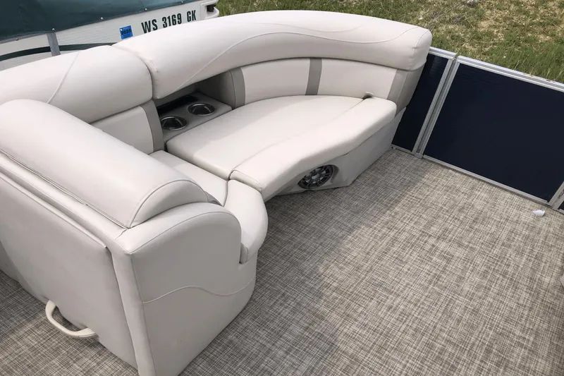 Slide: The Image of Harris 210CX CS 2019 - 10