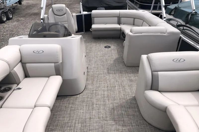 Slide: The Image of Harris 210CX CS 2019 - 11