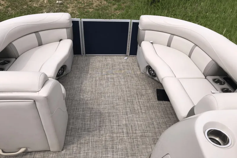 Slide: The Image of Harris 210CX CS 2019 - 8