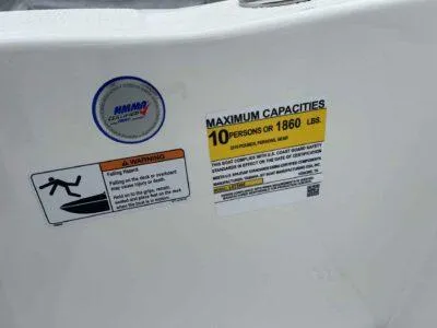 Slide: The Image of 2025 Yamaha Boats 222 FSH Sport capacity label, max 10 persons or 1860 lbs. - 14