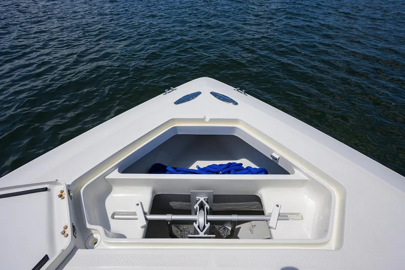 Slide: The Image of Sea Vee 39 PENELOPE - Bow - 17