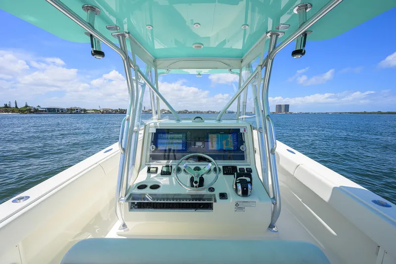 Slide: The Image of Sea Vee 39 PENELOPE - Helm Station - 6