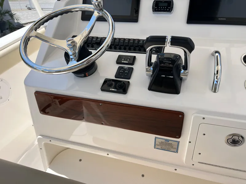 Slide: The Image of Pursuit S 280 Sport 2016 - 67