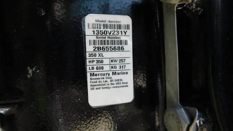 Slide: The Image of Boston Whaler 315 Conquest 2017 - 50