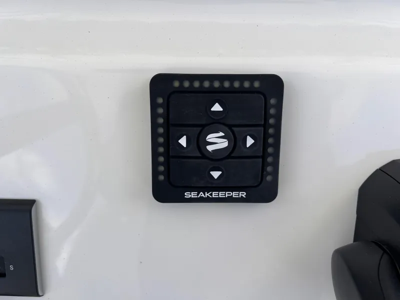 Slide: The Image of Control panel on 2025 Key West 260 CC boat, featuring Seakeeper stabilization system. - 4