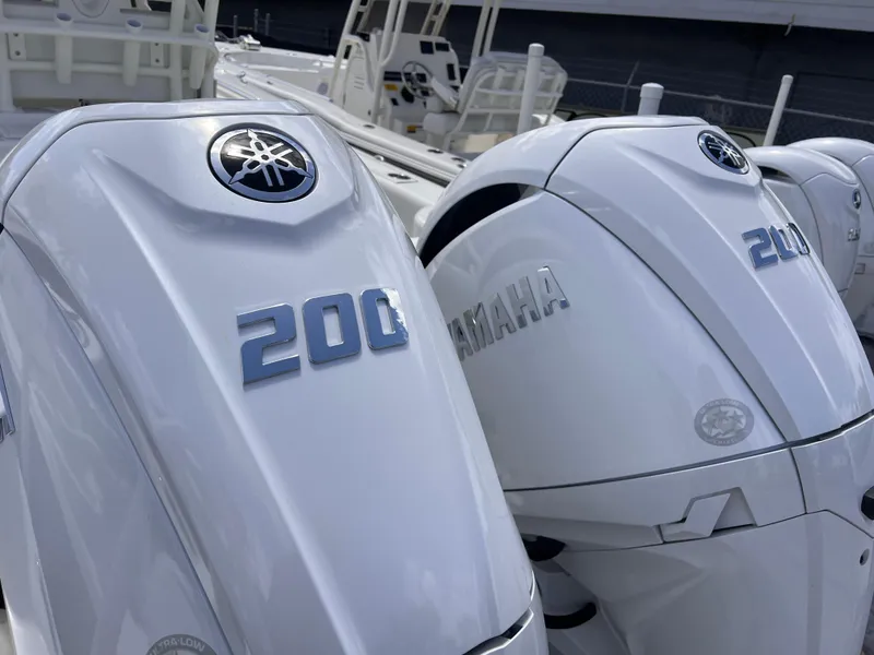 Slide: The Image of Twin Yamaha 200 outboard engines on a 2025 Key West 260 CC boat. - 9