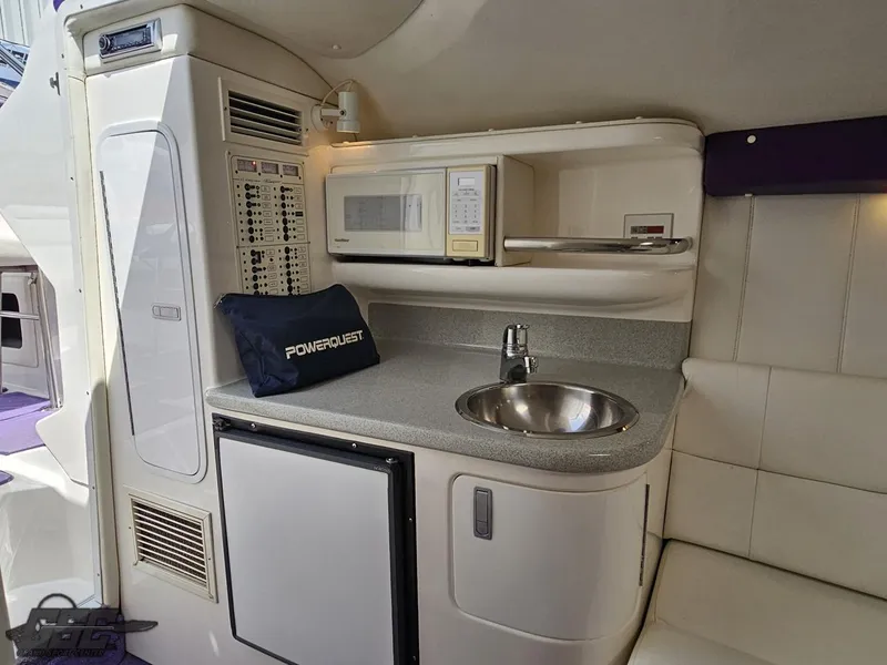 Slide: The Image of Powerquest 380 Avenger 1999 - 74