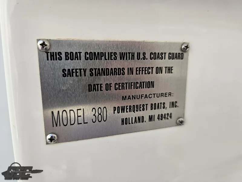 Slide: The Image of Powerquest 380 Avenger 1999 - 99