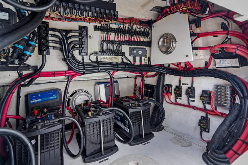 Slide: The Image of Intrepid 377 Walkaround 2004 - 54