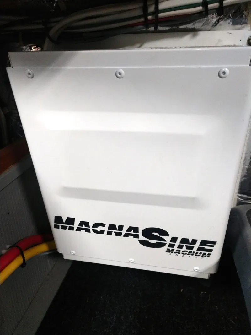 Slide: The Image of Tollycraft 43 Motoryacht 1981 - 54