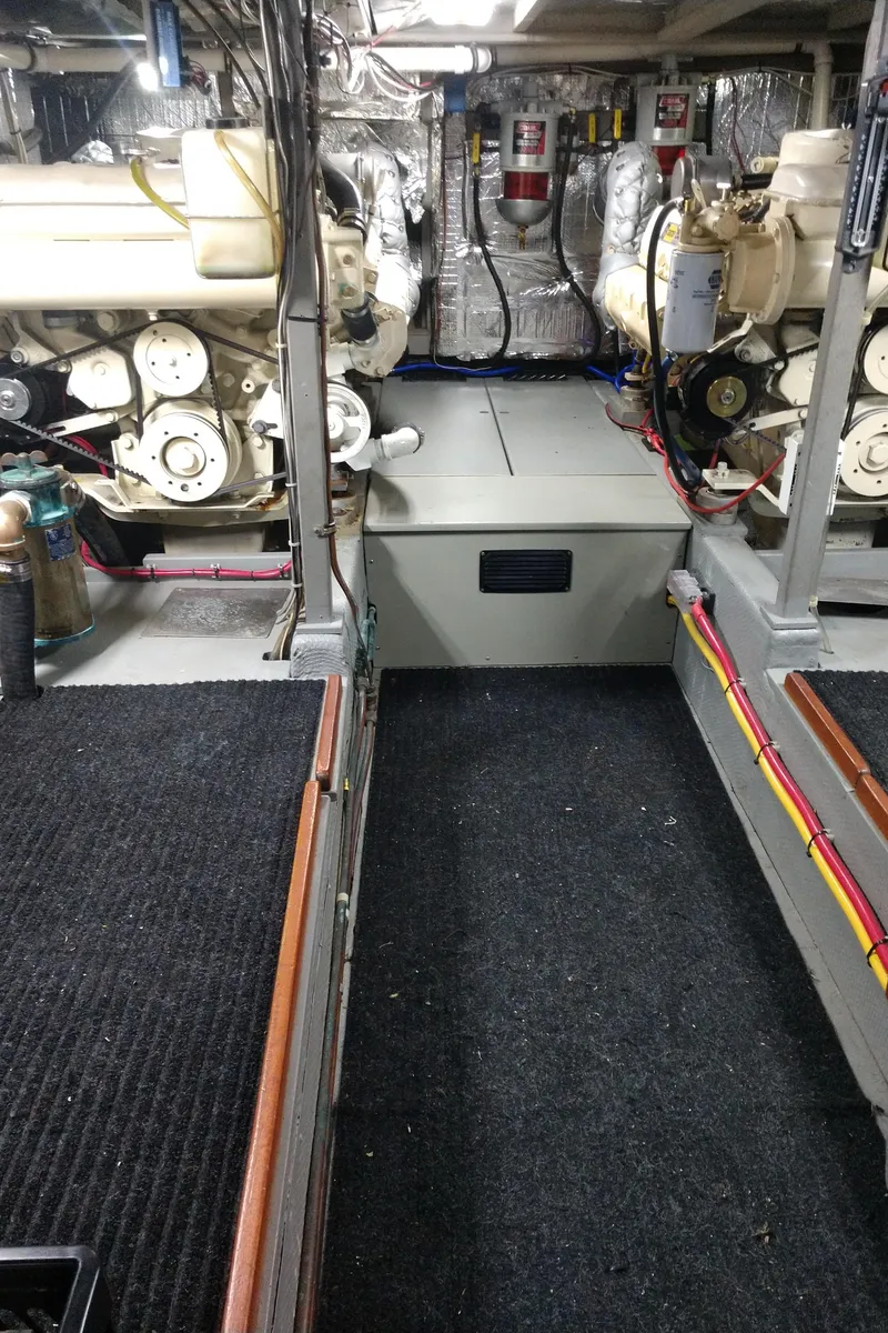 Slide: The Image of Tollycraft 43 Motoryacht 1981 - 67