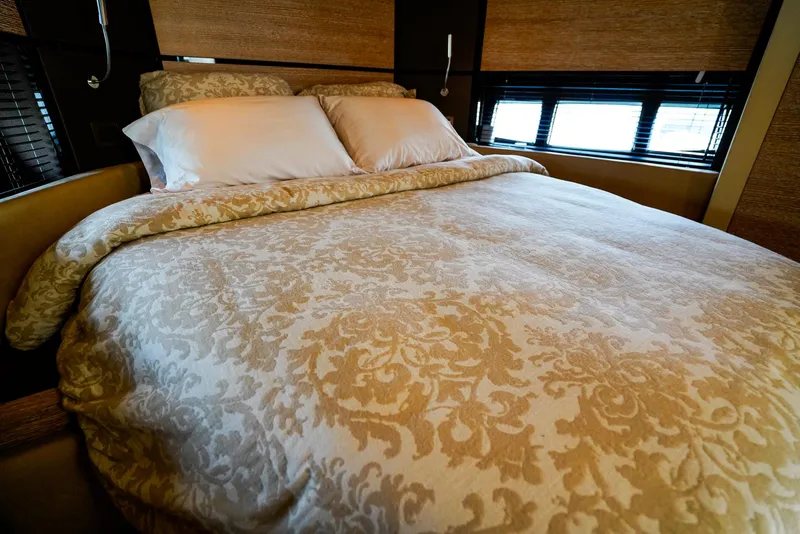Slide: The Image of Luxurious bedroom interior on 2012 Azimut Fly 53 yacht with elegant bedding. - 37