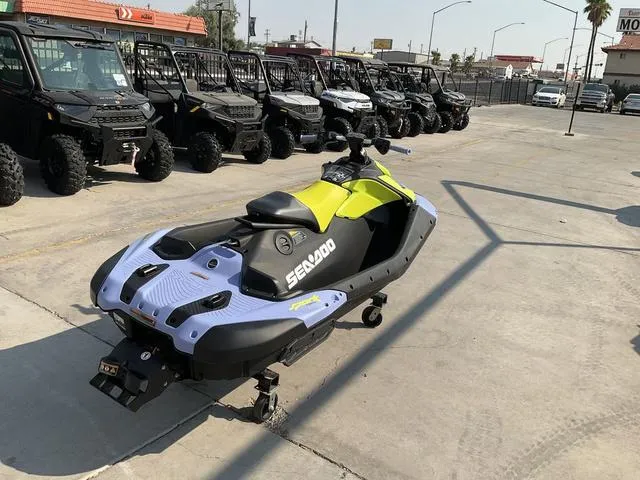 Slide: The Image of Sea-Doo Spark® Trixx™ for 1 Rotax® 900 ACE™ - 90 iBR 2024 - 3